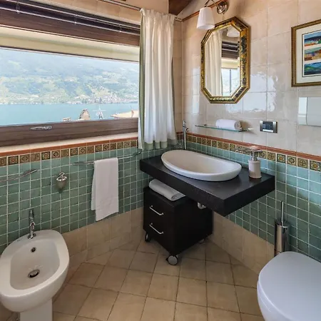Iseolakerental - La Colombaia Apartamento